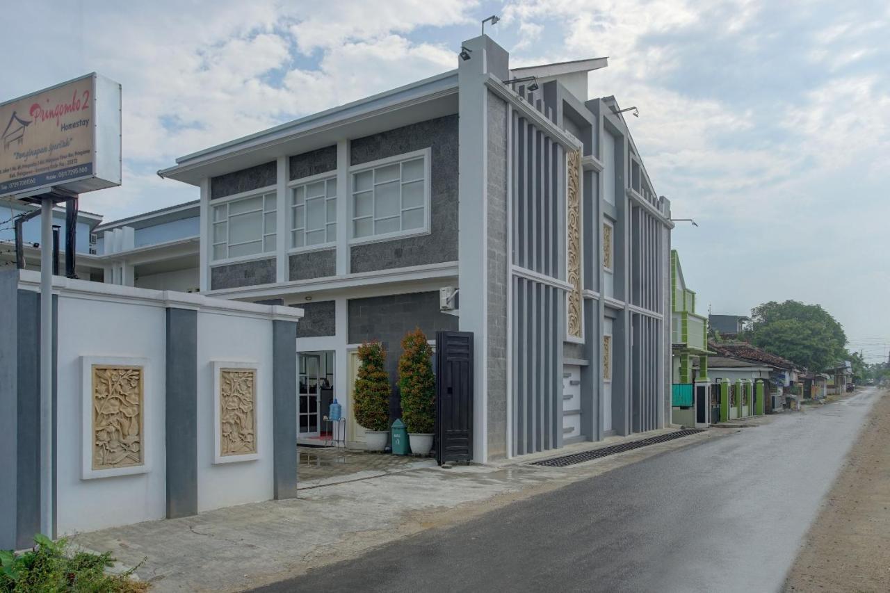 Oyo 90404 Pringombo Homestay 2 Syariah บันดาร์ ลัมปุง ภายนอก รูปภาพ