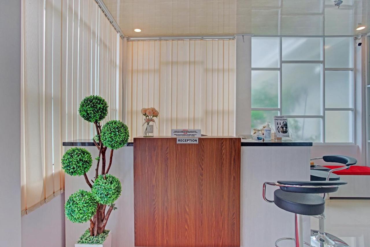 Oyo 90404 Pringombo Homestay 2 Syariah บันดาร์ ลัมปุง ภายนอก รูปภาพ