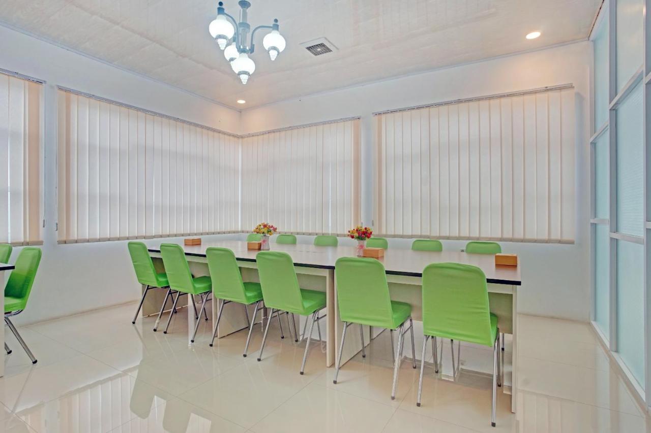 Oyo 90404 Pringombo Homestay 2 Syariah บันดาร์ ลัมปุง ภายนอก รูปภาพ